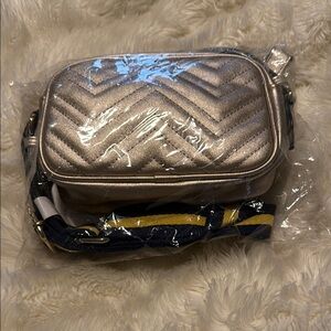 NEW:👀 crossbody or belt bag